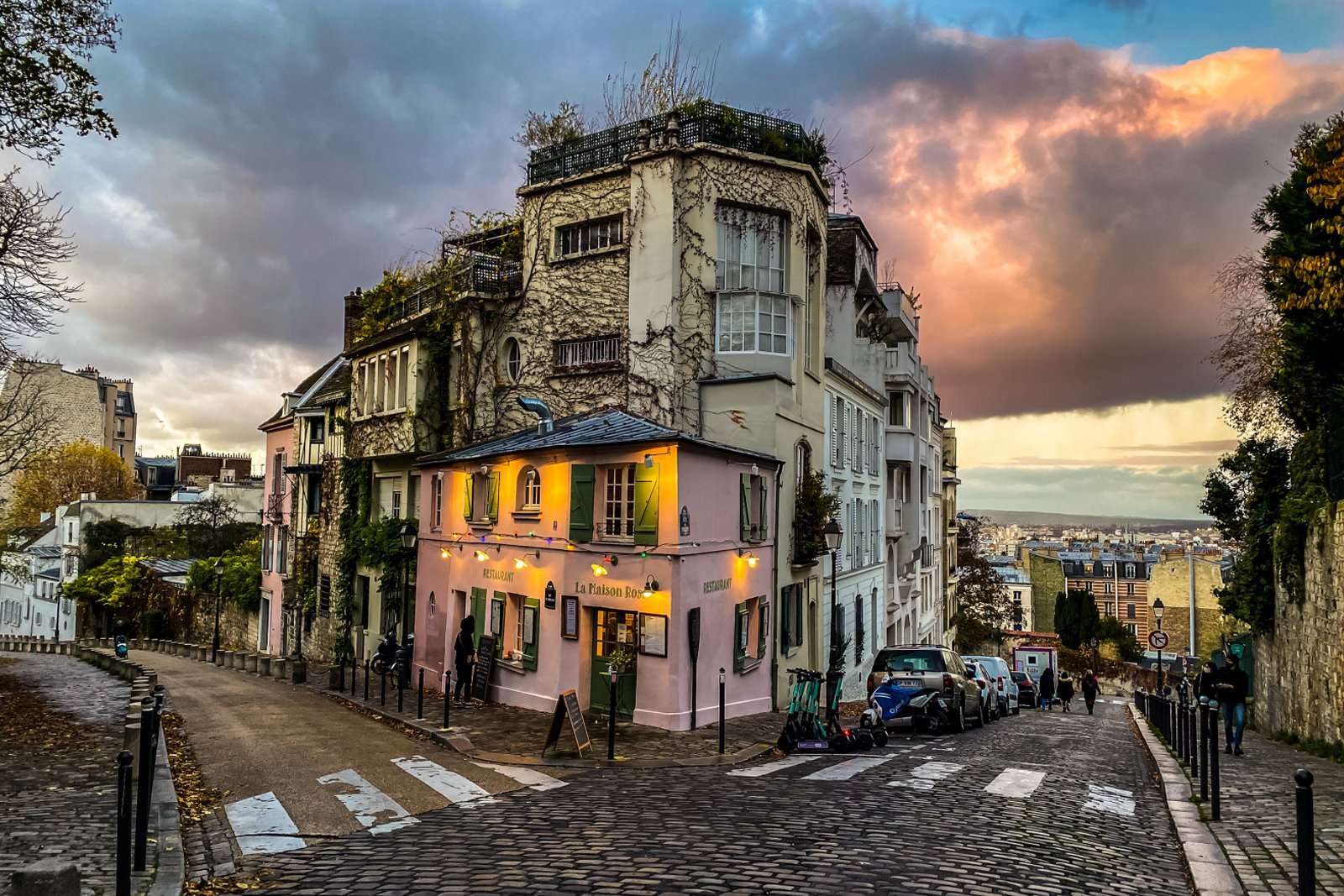 Walking Tour por Montmartre hasta Sacre Coeur